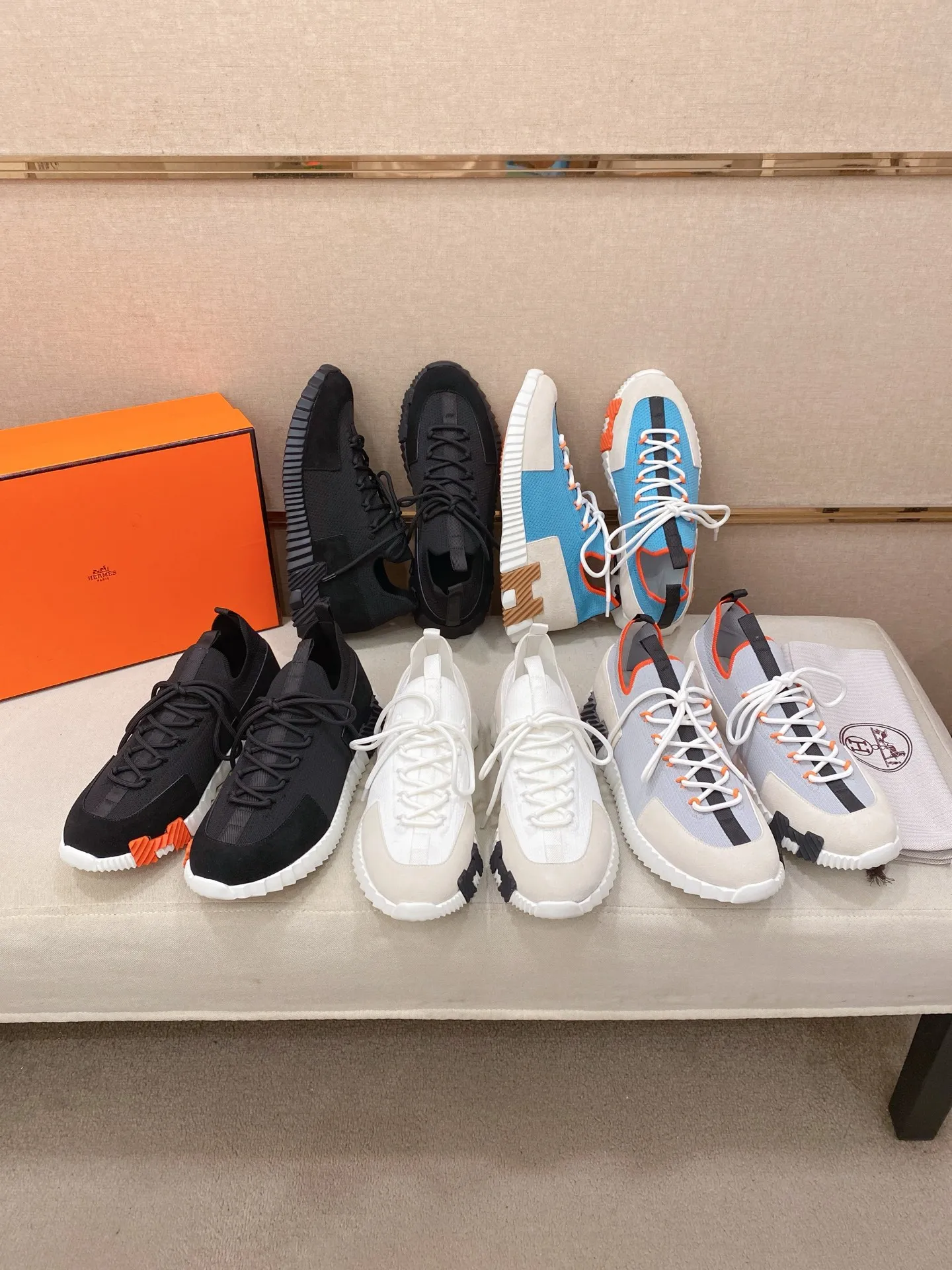 Men's clothing and shoes💰: 620💰《HERMES》【Classic Original Version】Hermès; Top 🔝 Purchasing Agency 🔍🔍Men's latest 🇺🇸 counters are on sale simultaneously, original imported from Italy ▲▲Silk cowhide with breathable fabric ▲▲ (high-end and expensive Qi·Grade) Exquisite workmanship (Italian 🇮🇹Imported water-dyed 🐂cowhide lining) Sole: Original sole provided by the original factory, ⚠️Exclusive double-layer activity·TPR·Rubber·Combined molded outsole; Super·comfortable·wear-resistant·non-slip·environmental protection The real thing is more beautiful if you take the real thing (high quality, follow the order), you can enter and exit the counter at will * Number of yards: 38·39·40·41·42·43·44# (can be customized 45.)